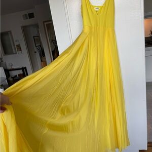 L'AGENCE Vibrant Yellow Plunge Neck Flowy Gown